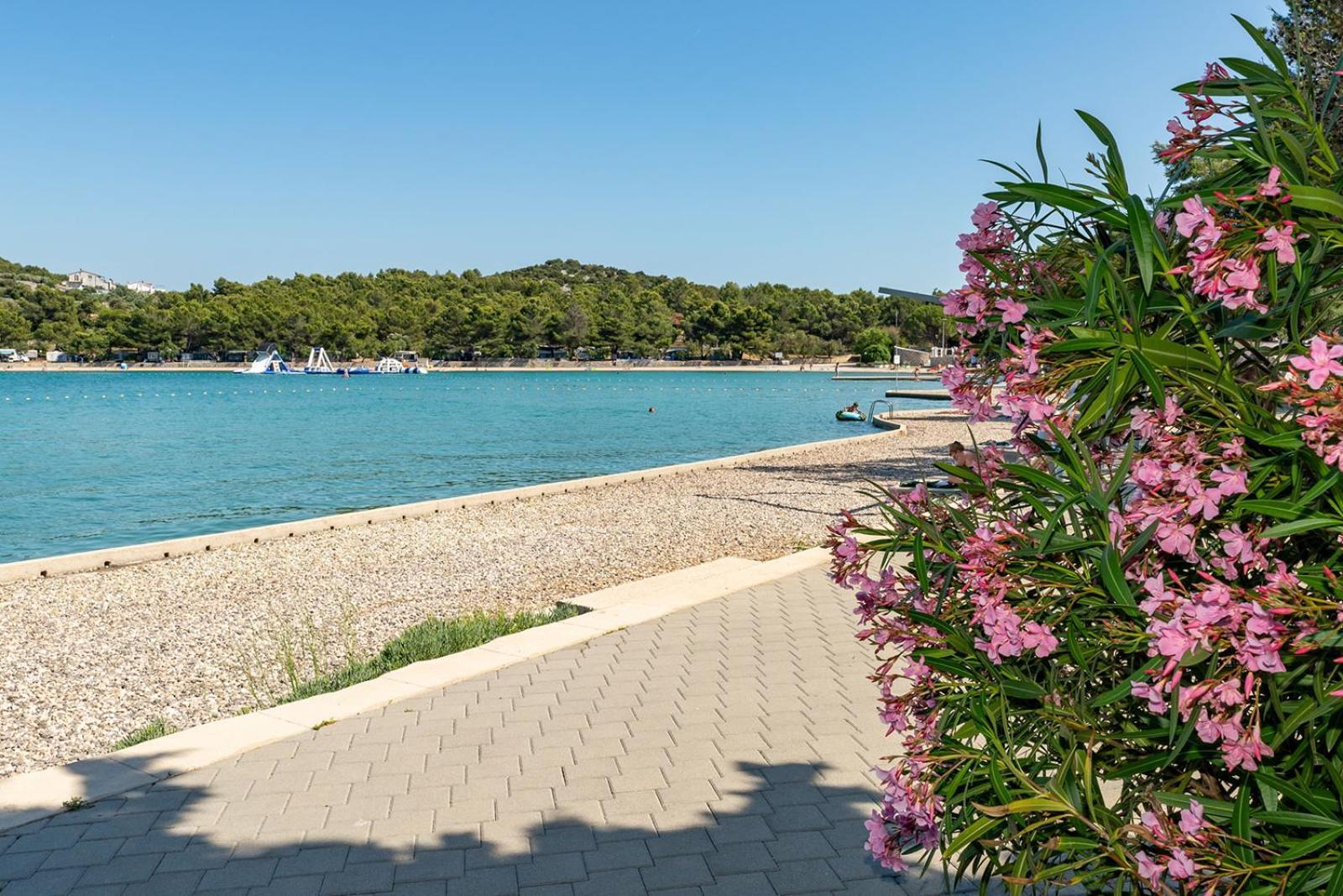 Mobilheim Andrea Wunderschoene Ferienwohnung Direkt Am Meer Jezera Exteriér fotografie